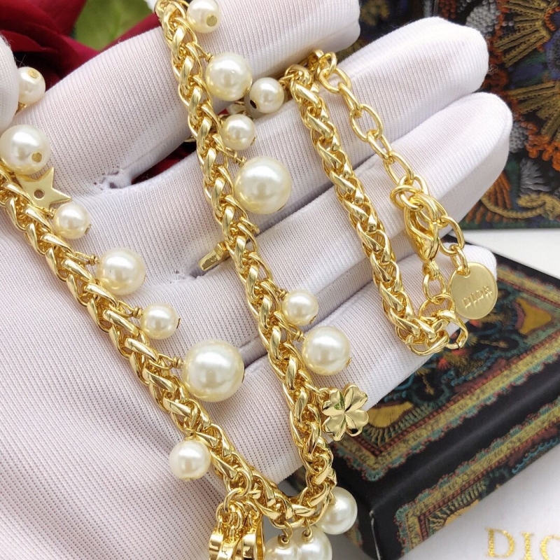 chr1st1an D10r necklaces